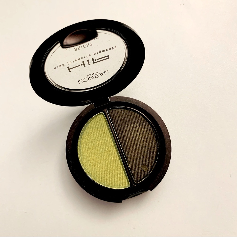 L’Oréal HIP high intensity pigments bright eyeshadow in Riotous